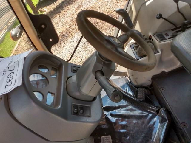 Trator Valtra BH180 ano 2013 - Foto 6