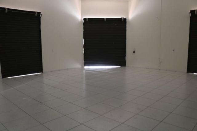 Casa com 2 dormitórios + Salão comercial - Foto 3