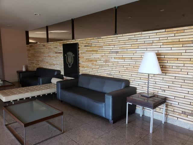 V-E-N-D-O - Bairro Calhau - 302 m2 - 4 Suites - Foto 10