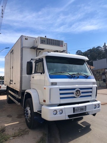 VW 17250 BAU FRIGORÍFICO