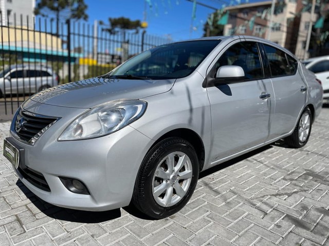 NISSAN VERSA 1.6 16V FLEX SL 4P MANUAL 2014