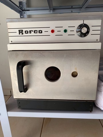 Forno Belga Rofco B5 para pães artesanais 