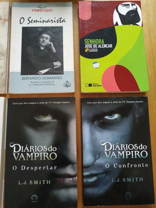 Livro - Diários Do Vampiro - O Despertar - Seminovo