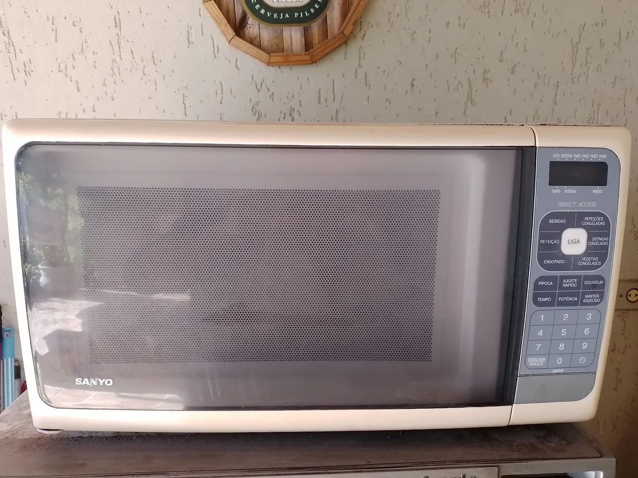 Micro ondas Sanyo mod EM 804 TGR