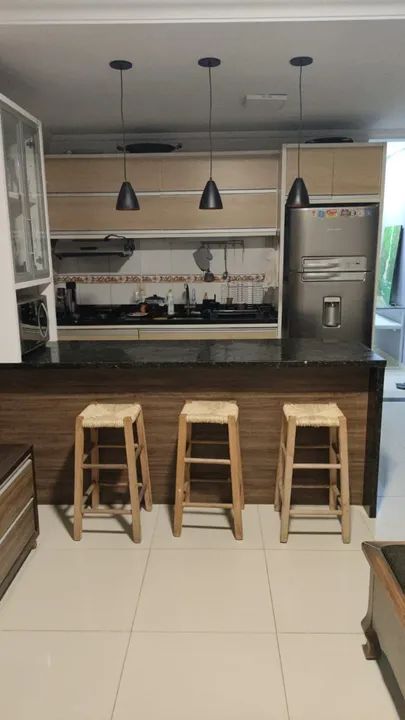 Apartamento em Ingleses com 2 Quartos, sendo um Suíte - Ideal para Temporada.