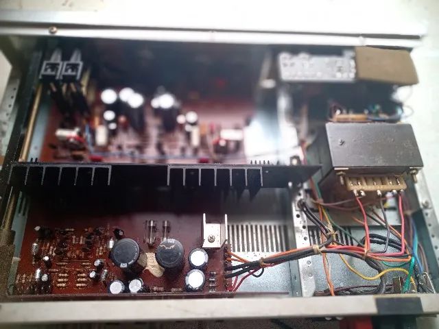 Amplificador Gradiente model 86 - Foto 6