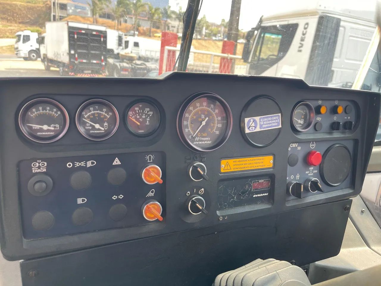 Rolo compactador DYNAPAC CA25 - Foto 5