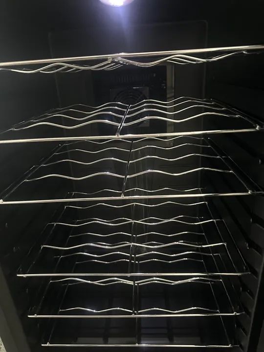 Adega Climatizada para Vinho 24 Garrafas - Oportunidade  - Foto 5