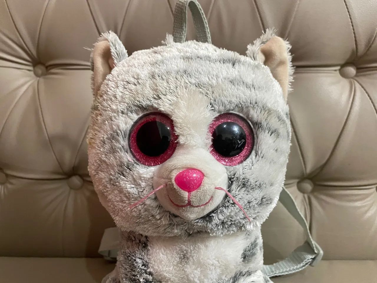 Brinwuedk Mochila Pelúcia Gata Cinza Kiki Ty - Foto 3