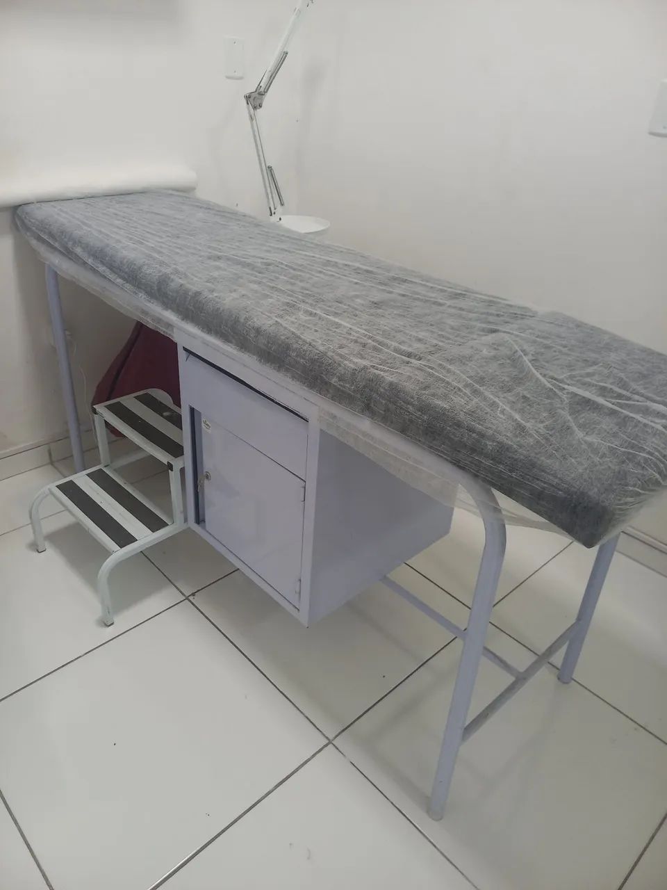 Maca e escada para maca