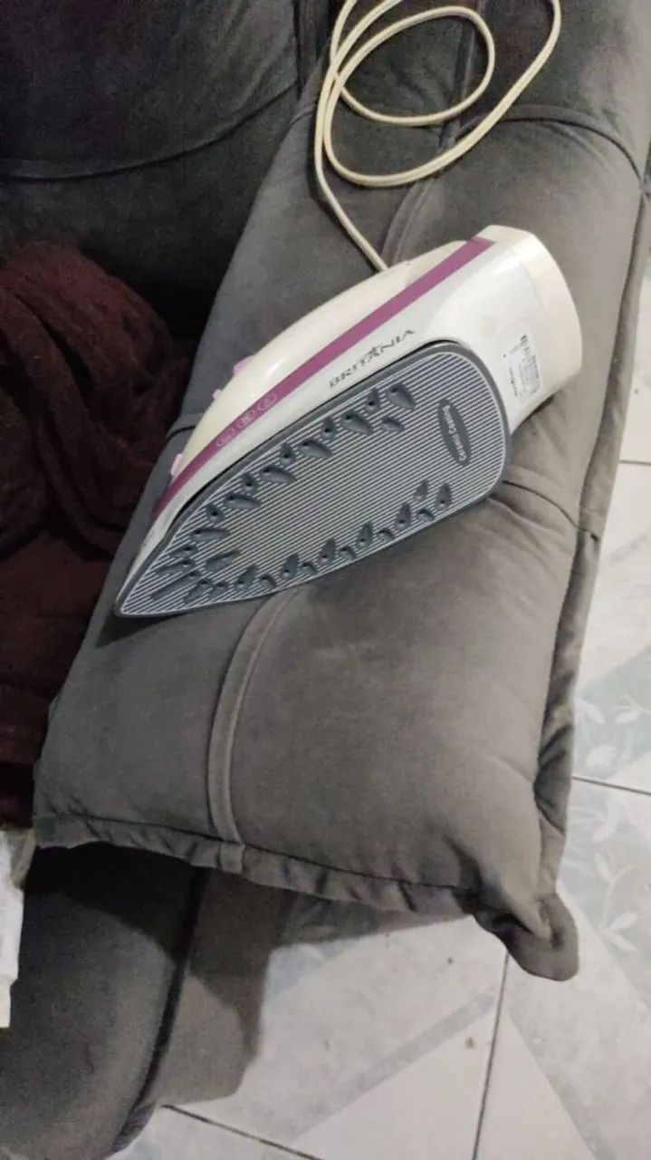 Ferro de Passar Roupa - Foto 2