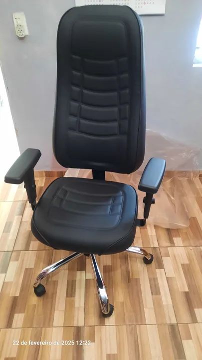 Cadeira de Escritório Giratória com Rodinhas - Foto 5