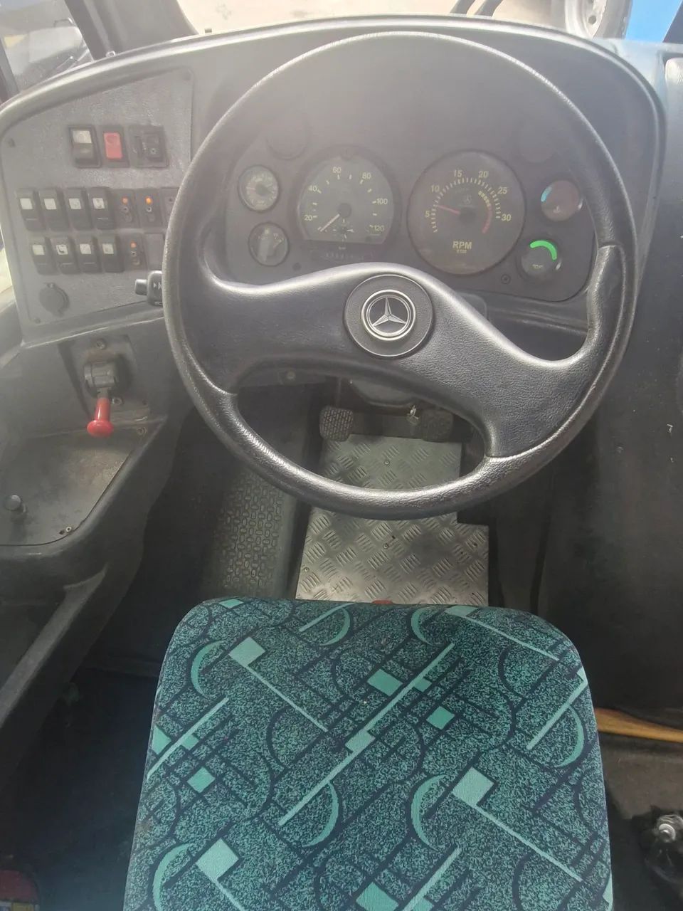 NEOBUS MERCEDES-BENZ 915 - Foto 11