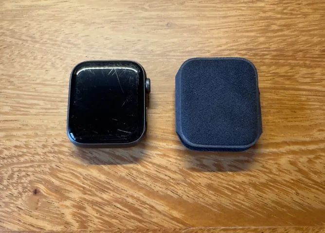 Apple Watch 4 - 44 mm - Space Gray - Foto 3