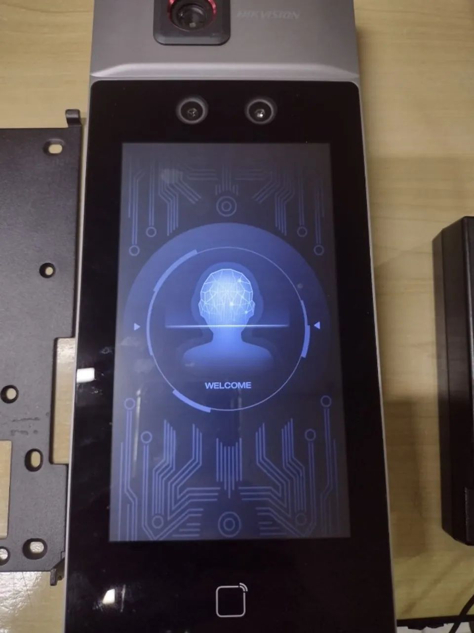 CONTROLE DE ACESSO FACIAL HIKVISION MOD. DS-K1T671TM-3XF NOVO