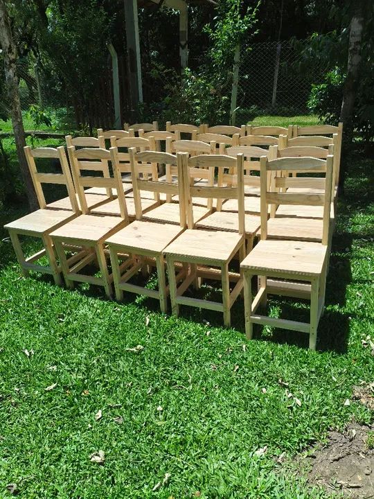 Cadeiras de madeira novas - Foto 2