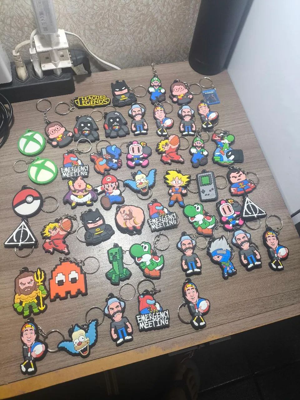 Lote de chaveiros geek, desenho animado, games