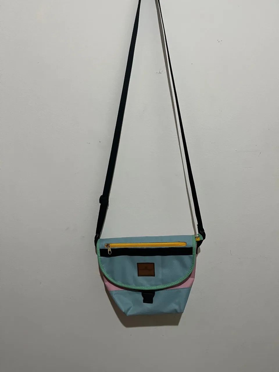 Bolsa Colorida com Design Moderno - Foto 5