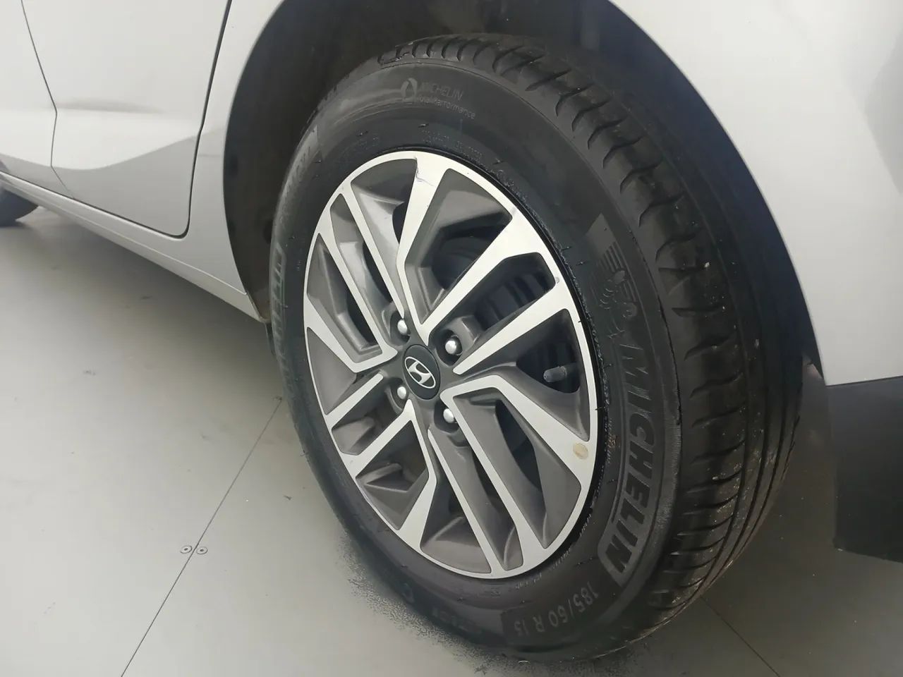 Hyundai HB20 Limited 1.0 Flex 12V Mec., foto 12 de 18