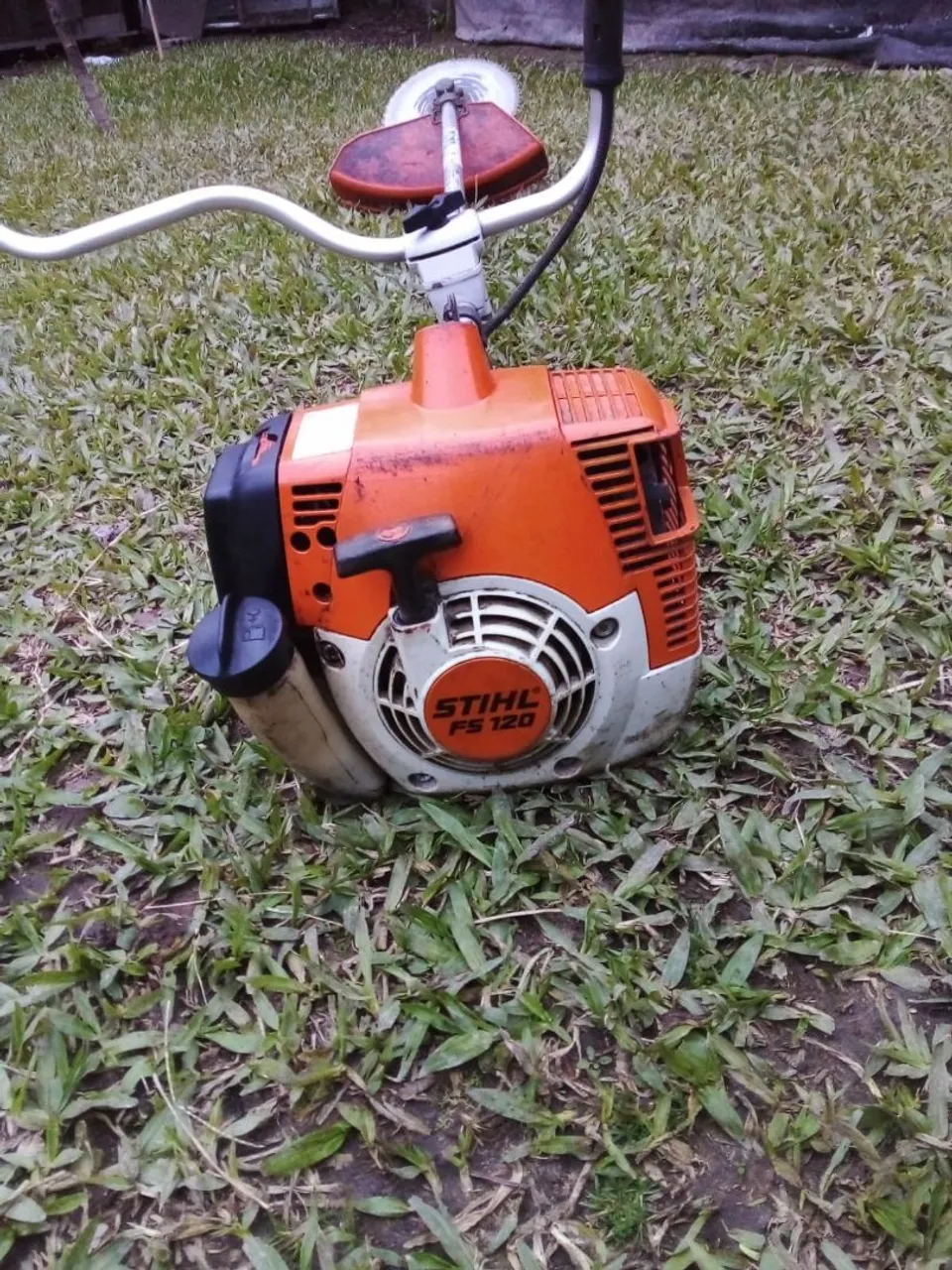 Roçadeira Stihl FS 120