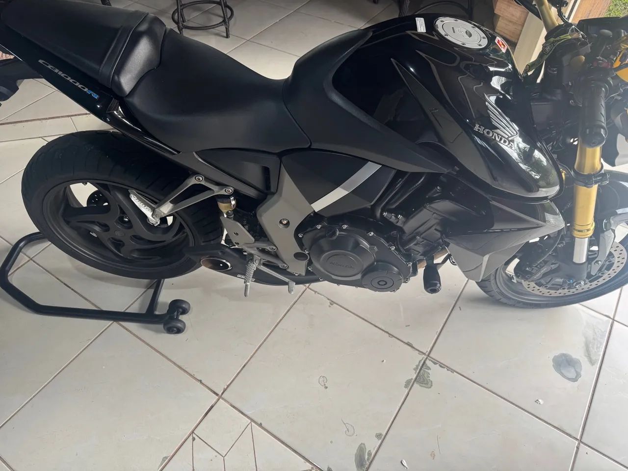 Cb1000r 2012 com 10700 km