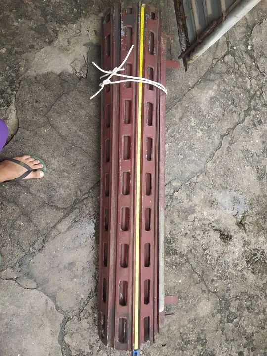 Grade de proteção retrátil para loja