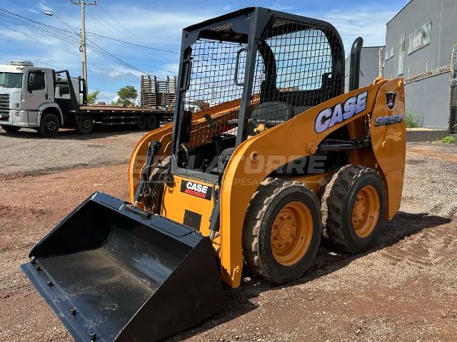 Mini Carregadeira Case 150R - 2013 Pronta para Trabalhar - Foto 5