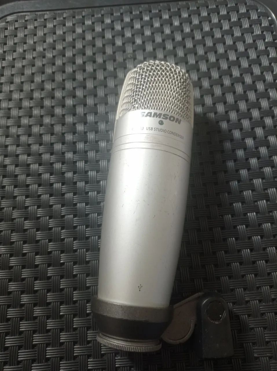 Microfone Studio Condensador Samson C01U USB