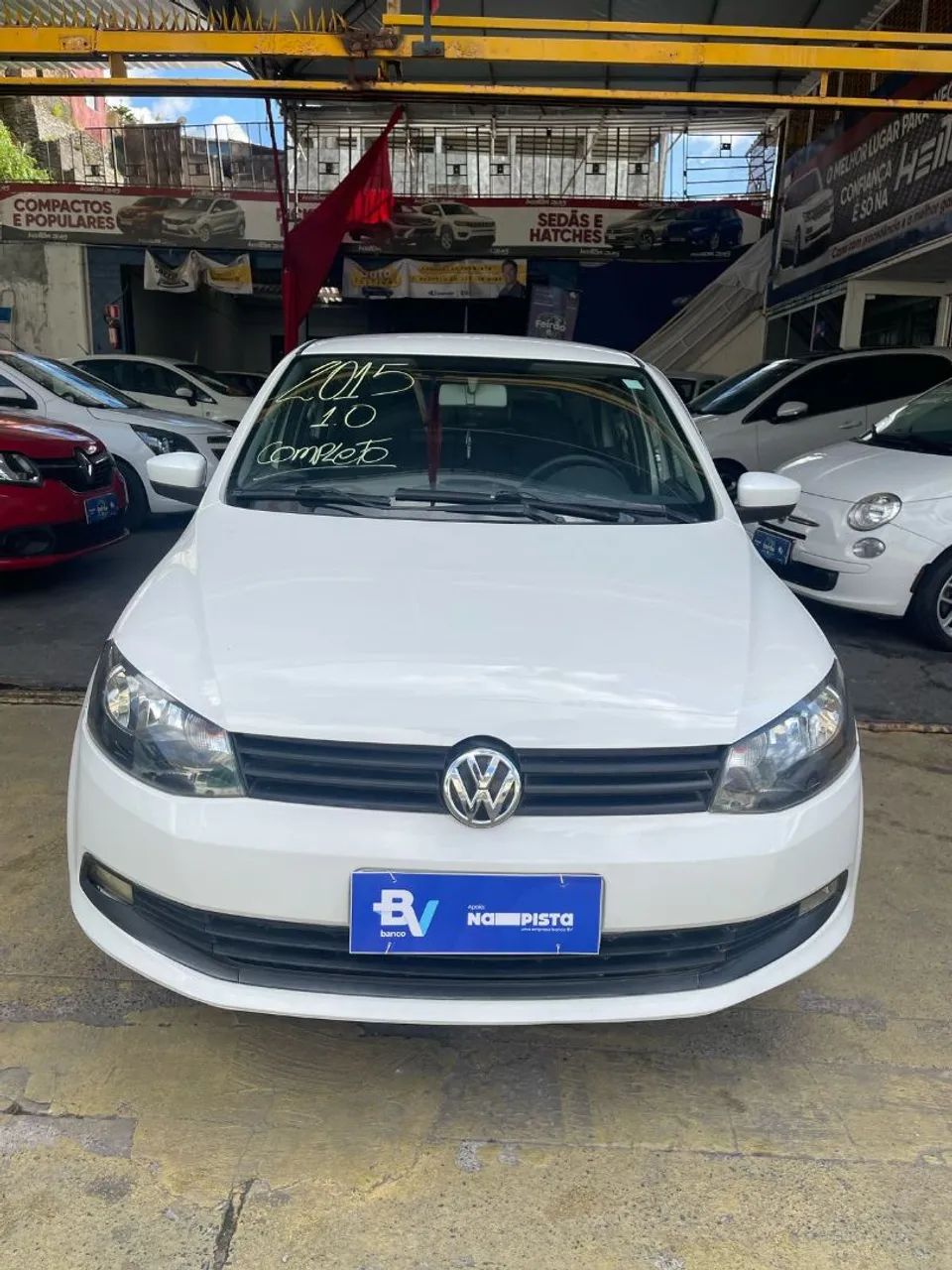 Gol 2015 1.0 completissimo aceito troca por outro carro e finaciamos 