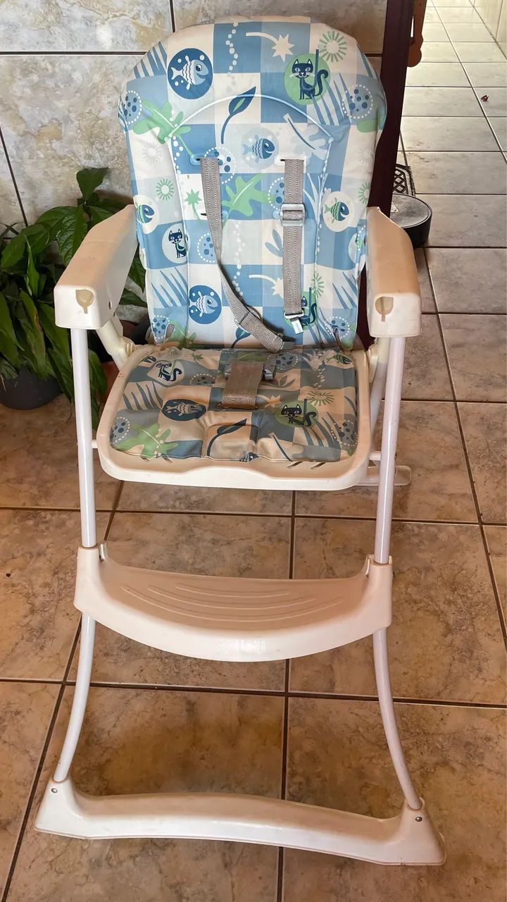 Cadeira de alimentação 