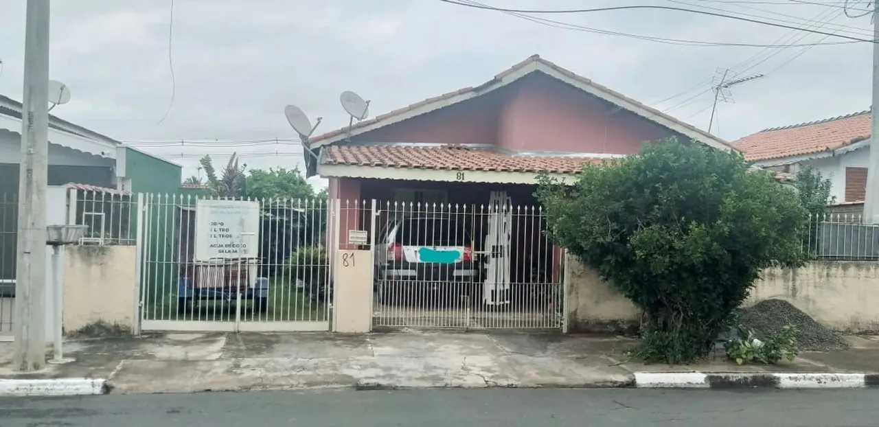 Casa em Rua Ademar Eugênio Panfiglio - VALE DO SOL - São Pedro/SP