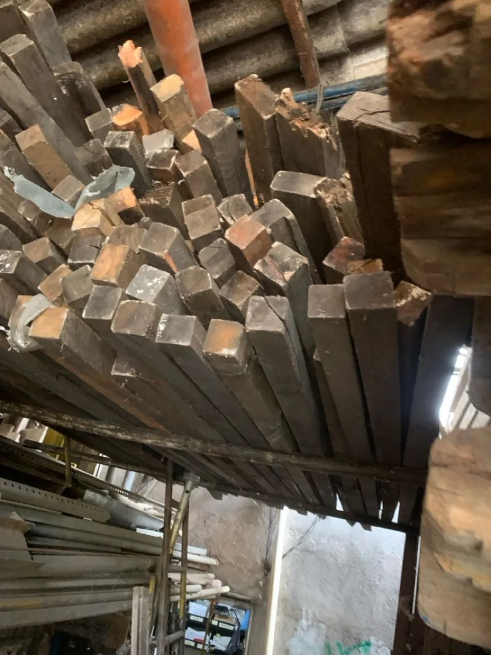 Caibro 6x5 centímetros Bruto Caibro com 3 metros de comprimento  - Foto 4