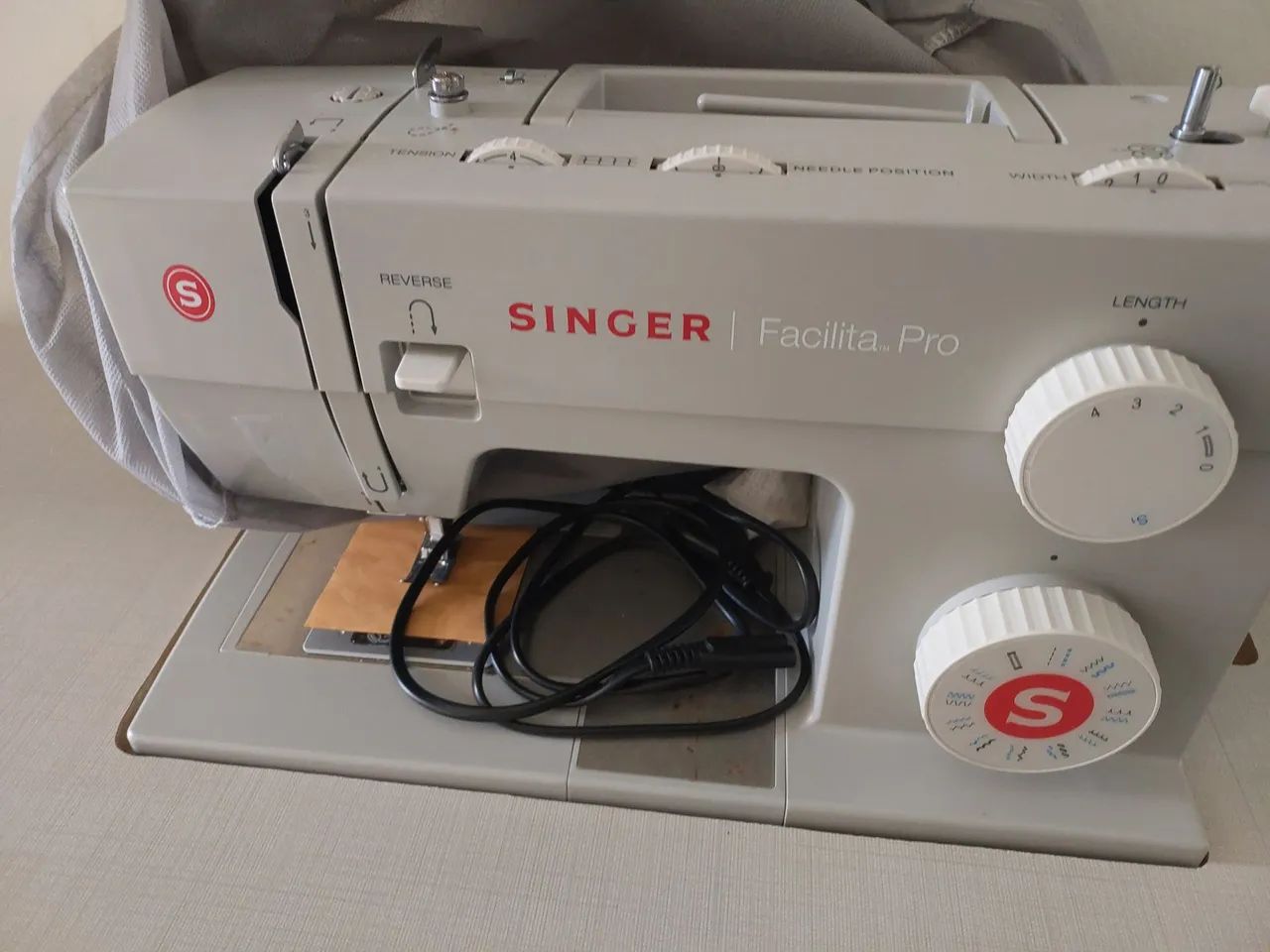 Maquina de costura Singer