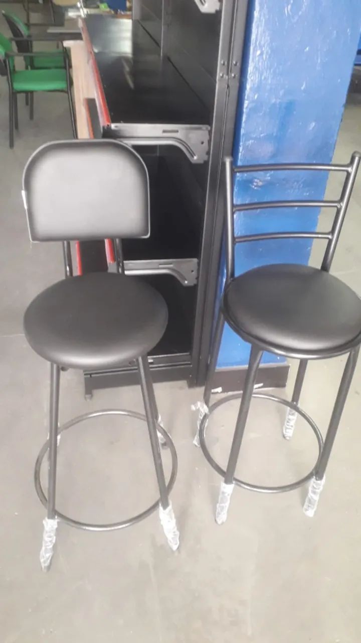 CADEIRA CAIXA E BANQUETAS E NA LOJA CENTERACO ITAPUA * - Foto 2