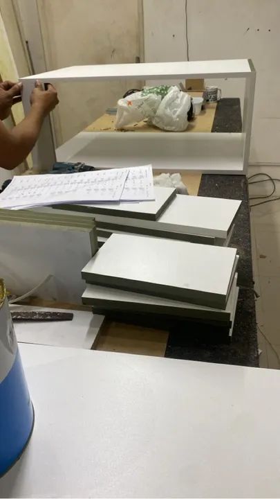 Montagem e desmontagem de móveis