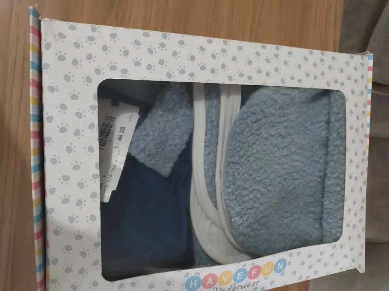 KIT PARA BEBÊ NOVINHO EM FOLHA