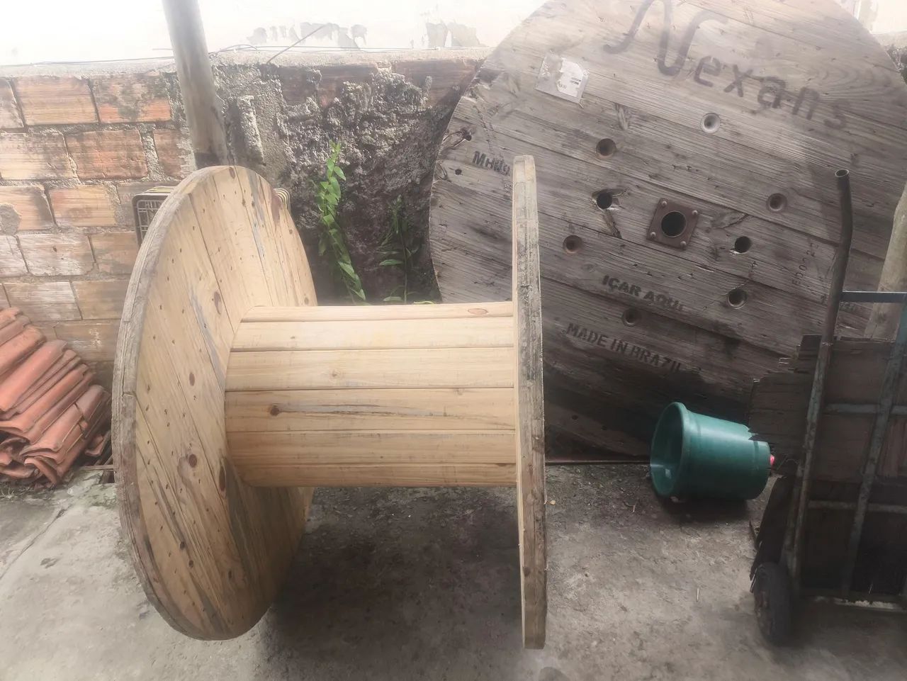 Mesa de madeira rústica