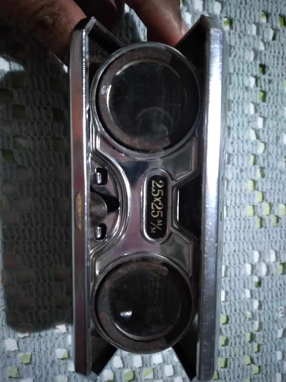 Binóculo de bolso antigo 