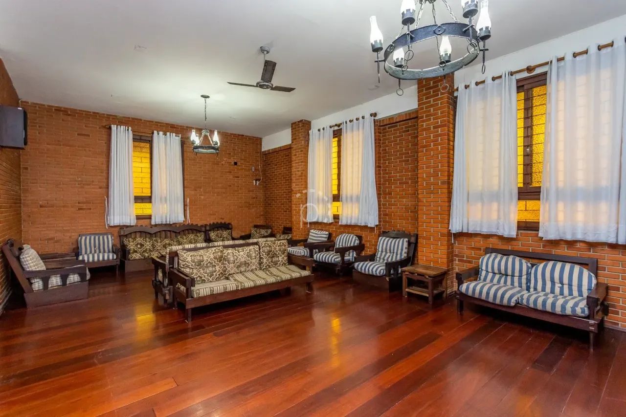 Venda de Prédio Comercial em Porto Alegre-RS, bairro Cristal com 481m² Área Const. e 4079m - Foto 3