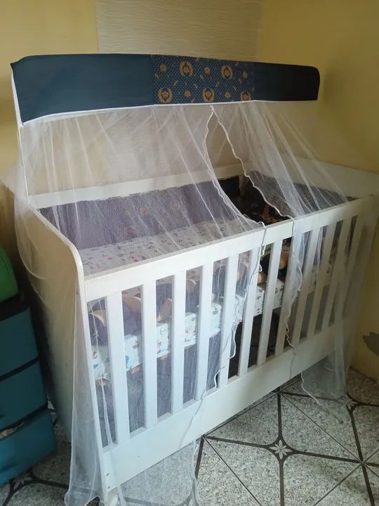 Berço com Mosquiteiro para Bebê