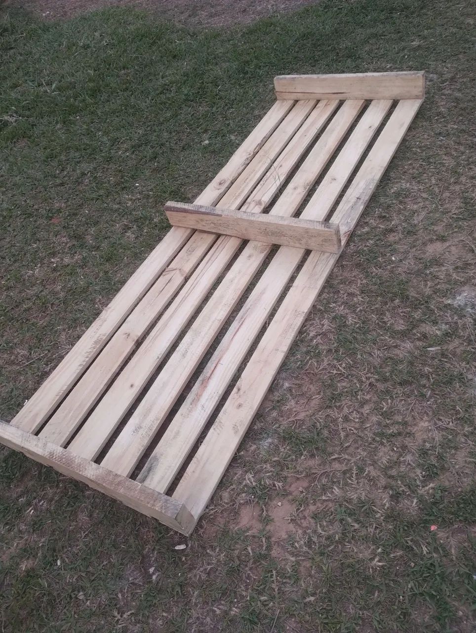 Large wooden pallet64169253899523124