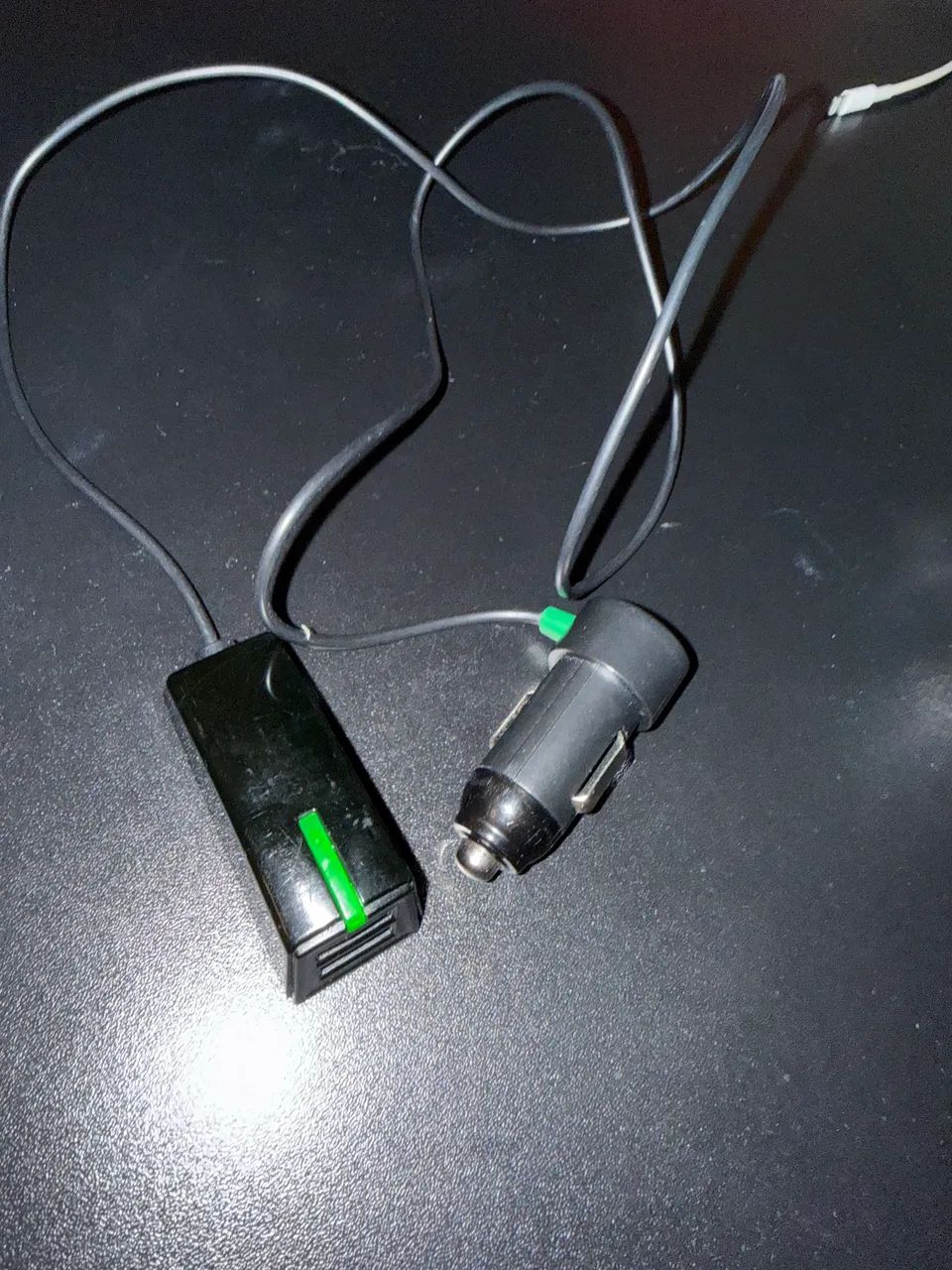 Carregador veicular USB