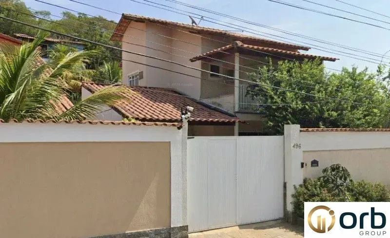 Leilão de Casa de 3 Quartos em Itaipu, Niterói-RJ: 165m², 3 Salas e 1 Banheiro - Oportunid