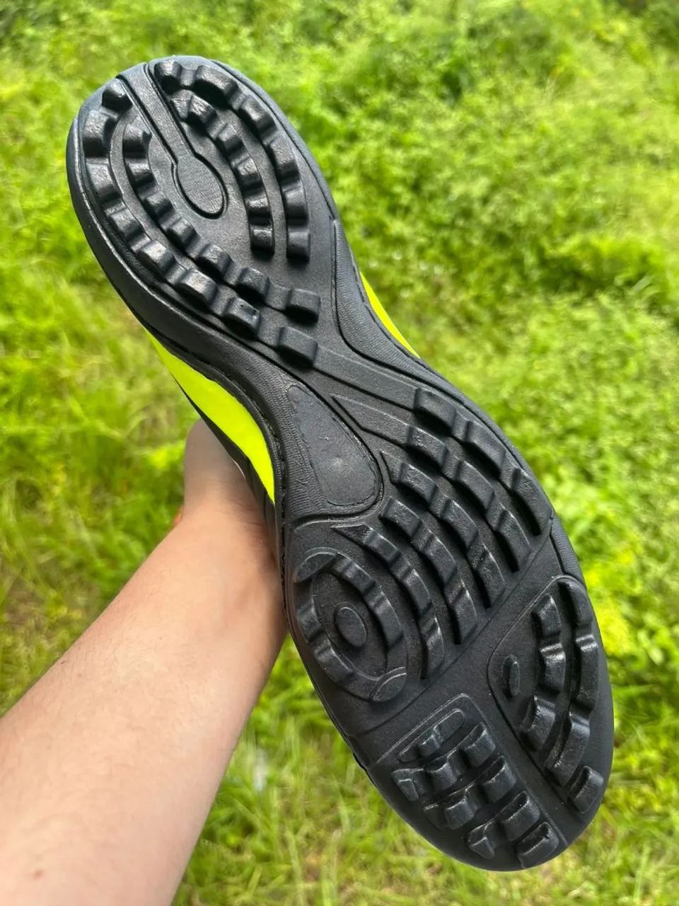 Chuteira Adidas  Society  - Foto 2