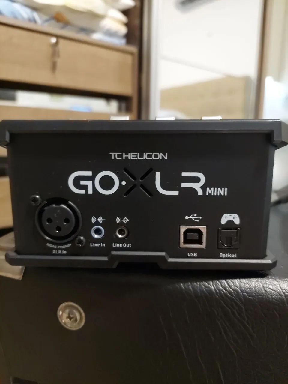 Interface de Áudio TC Helicon Go XLR Mini - Foto 2