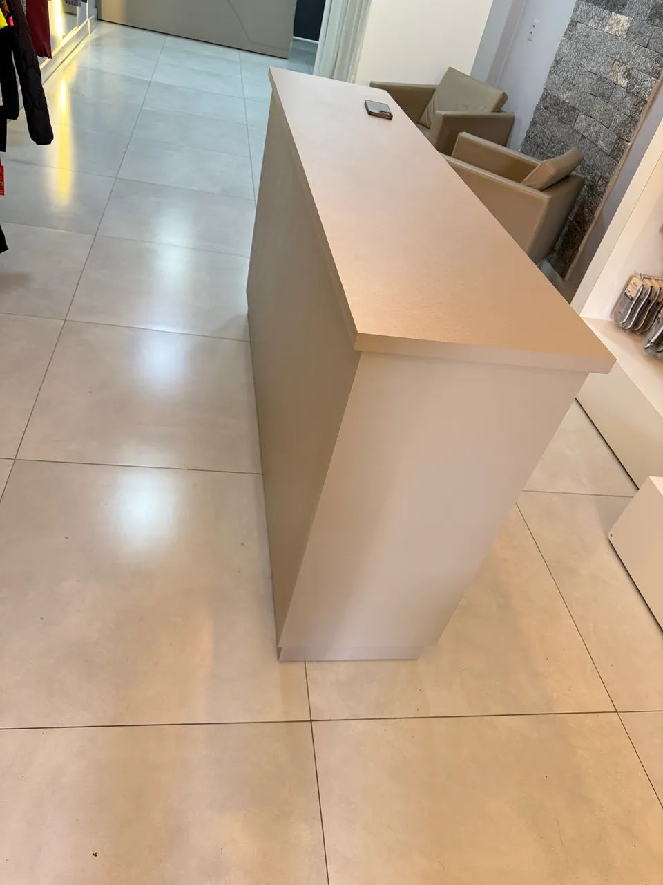 Balcão de Atendimento Clean - Pouco Uso - Perfeito para Comércio