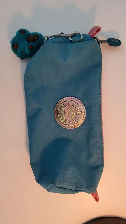 Estojo Kipling Azul com chaveiro