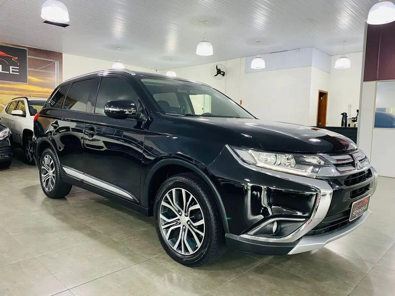 OUTLANDER 2.0 16V 160CV AUT. PRETA 2017/2018