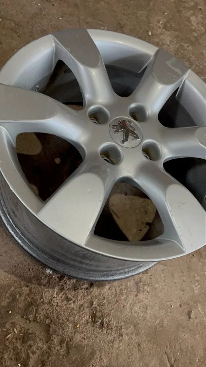 Rodas de liga leve Peugeot aro 16. - Foto 3