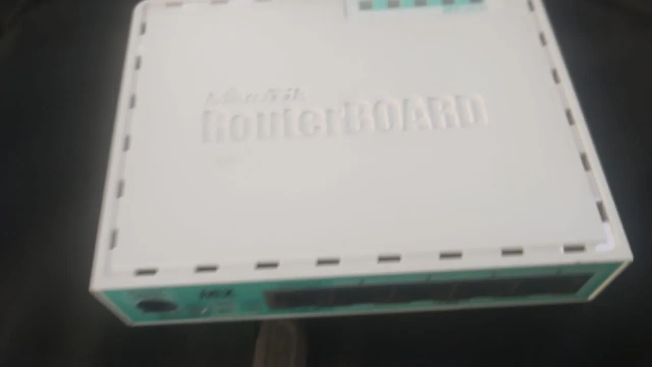 Roteador RouterBoar750 gr3